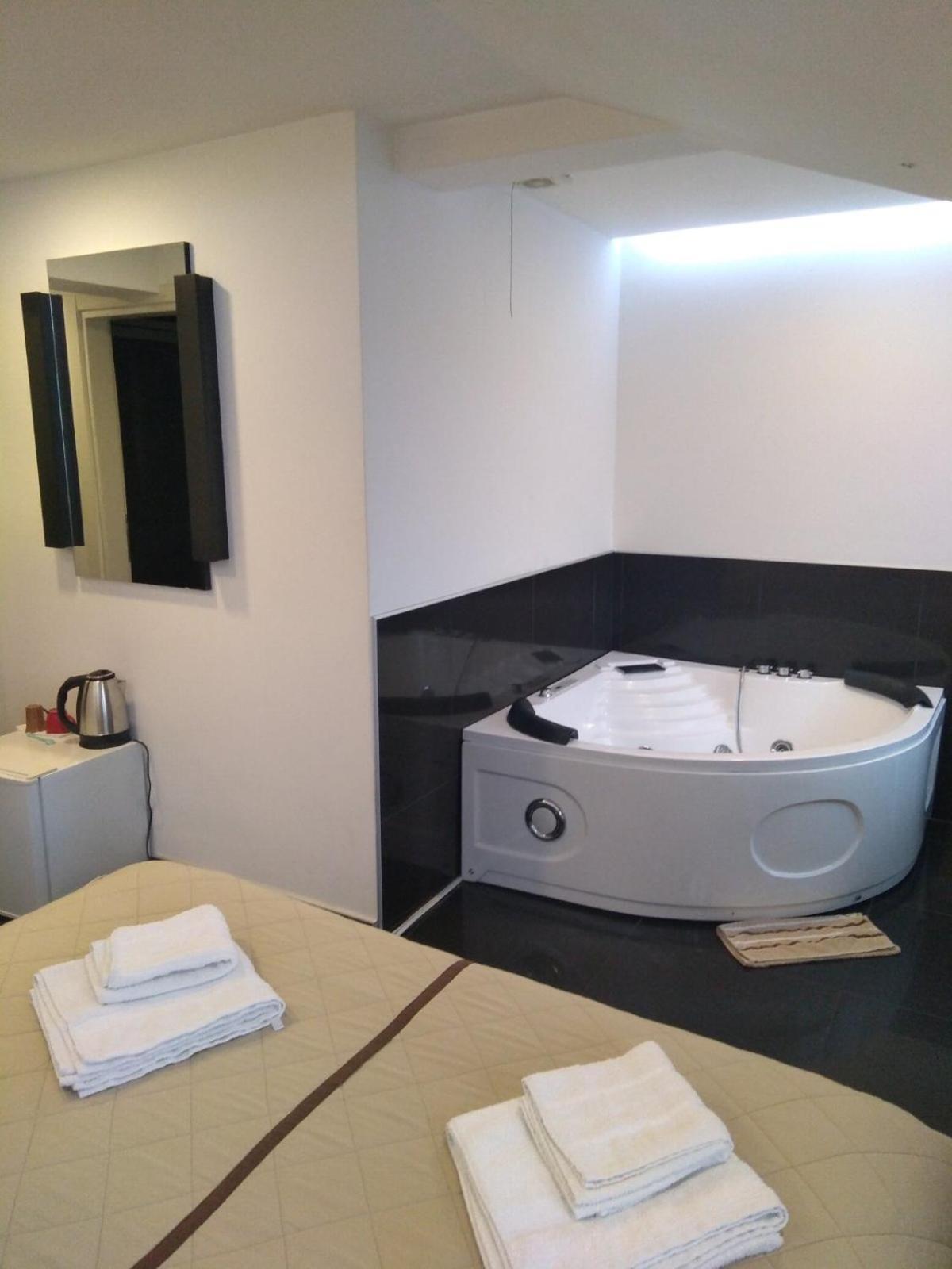 Agent Lux Apartments Jagodina Oda fotoğraf